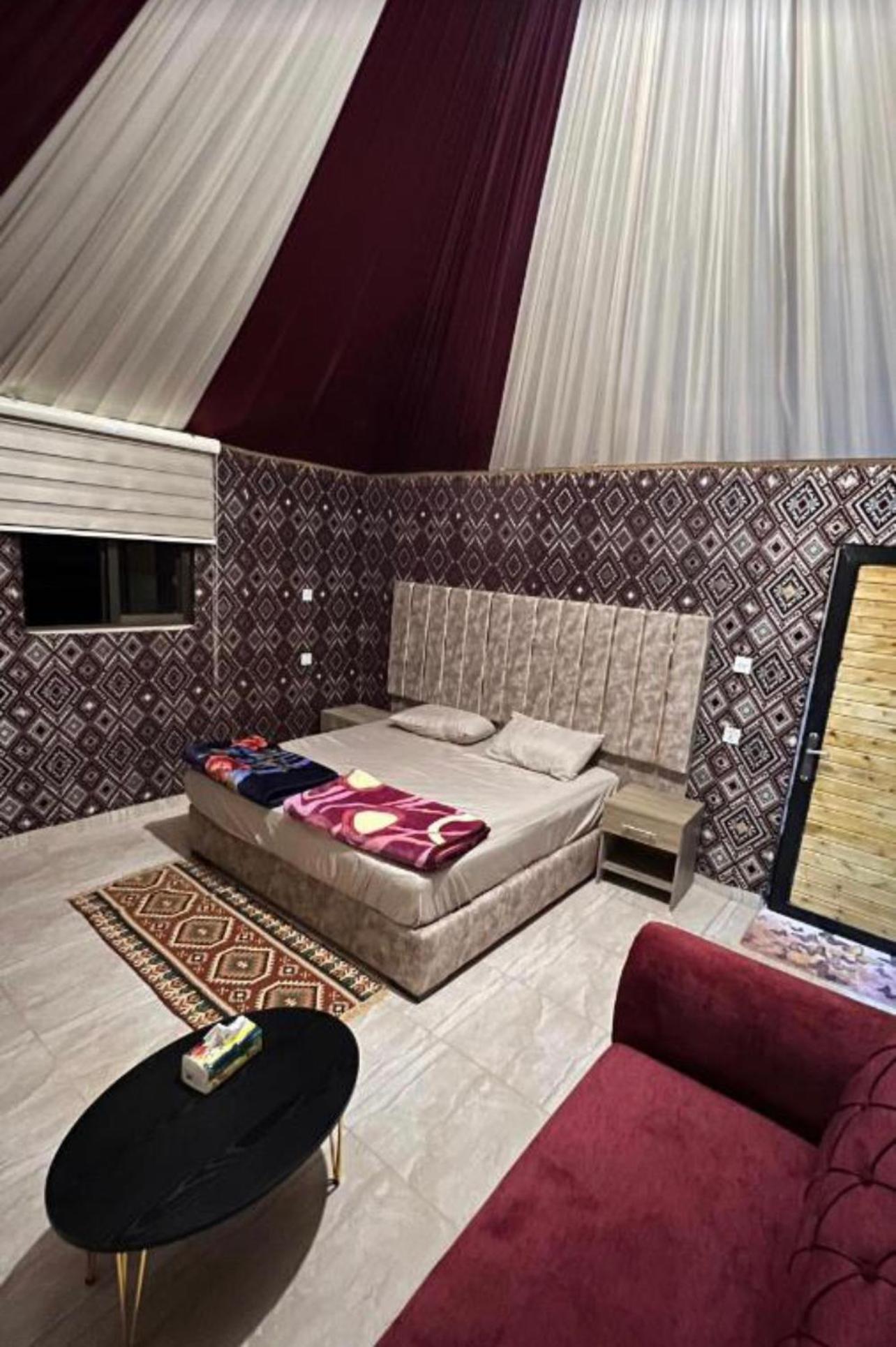 Rum Mountain Luxury Camp Aparthotel Wadi Rum Esterno foto