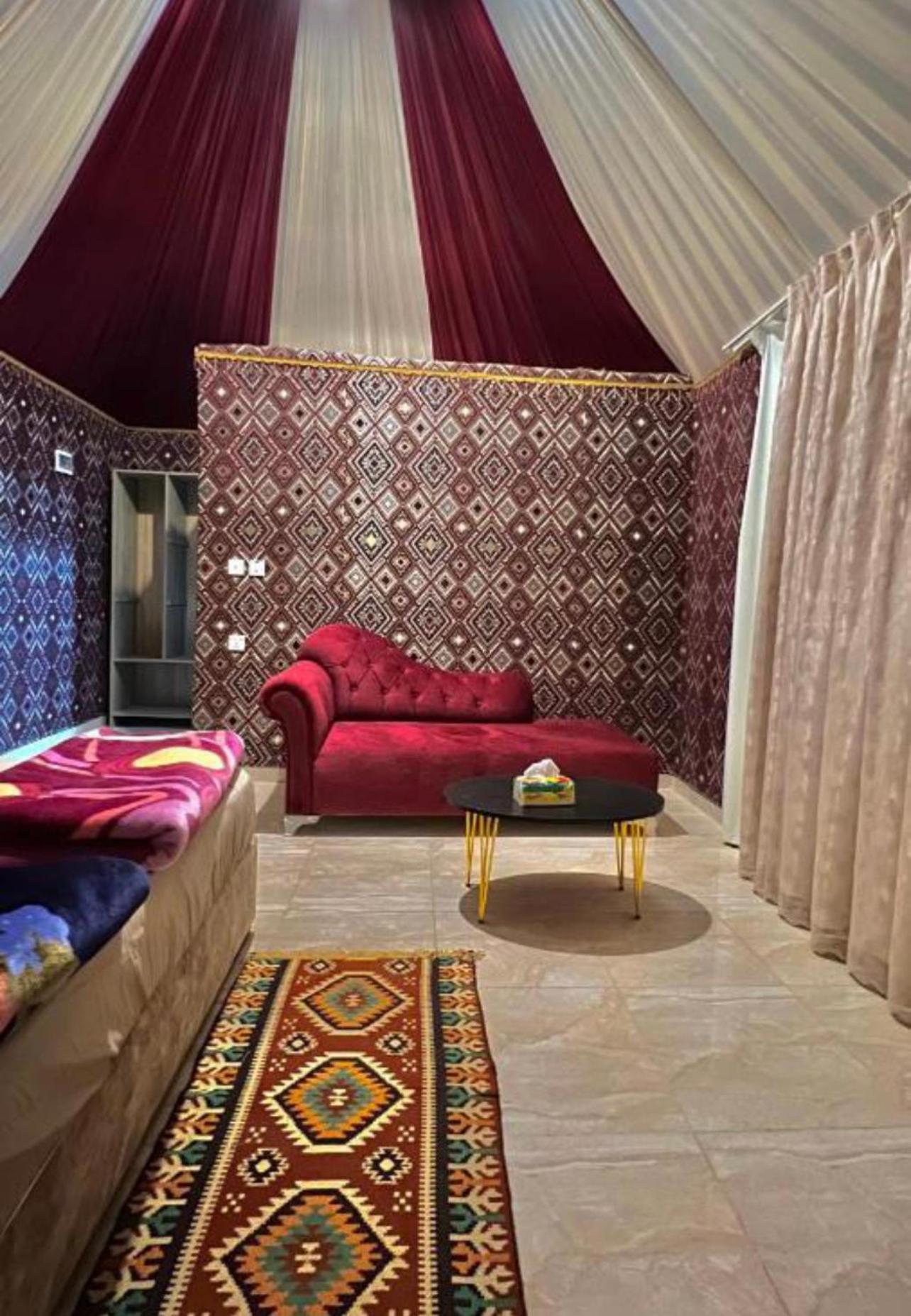 Rum Mountain Luxury Camp Aparthotel Wadi Rum Esterno foto