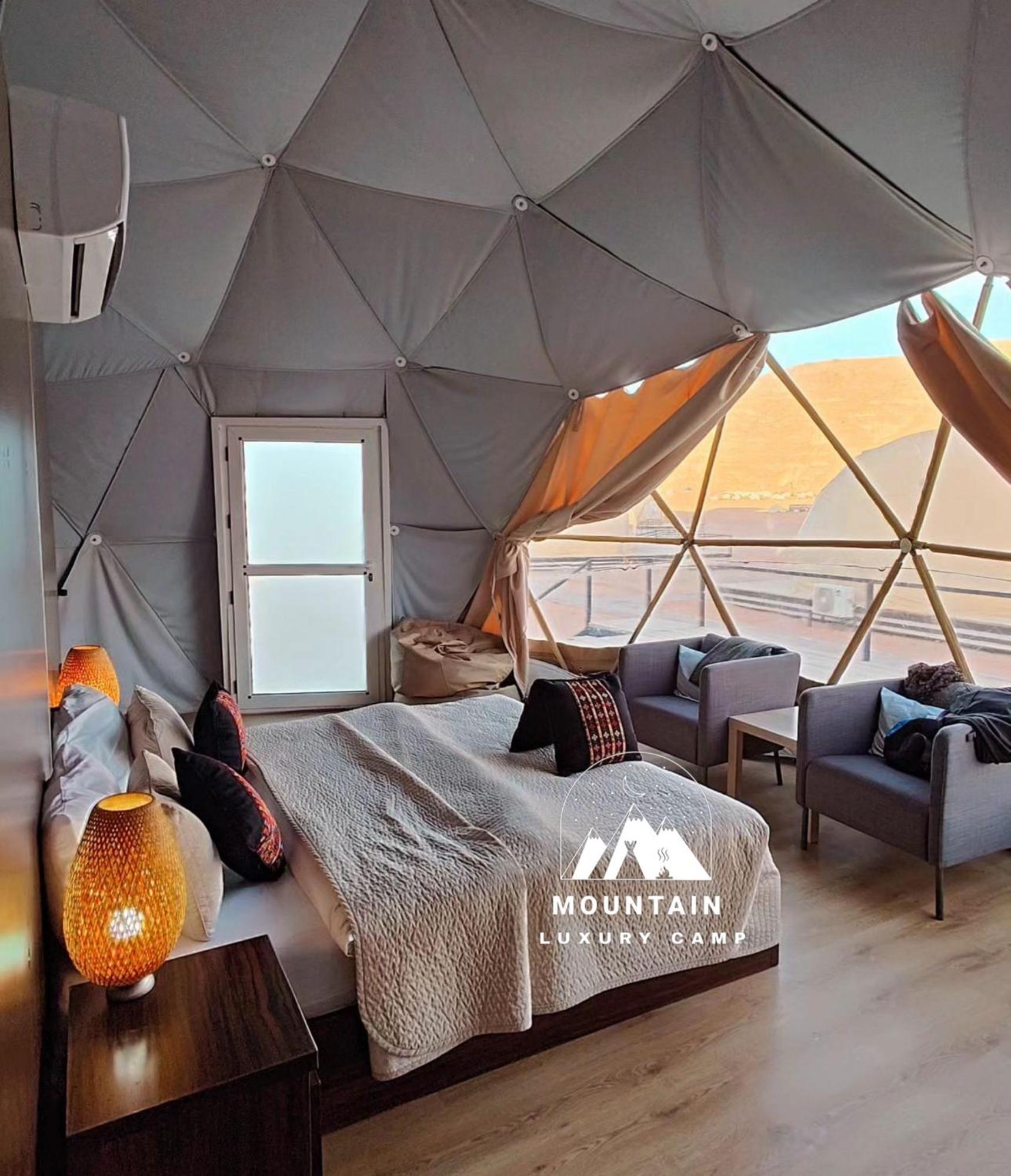Rum Mountain Luxury Camp Aparthotel Wadi Rum Esterno foto